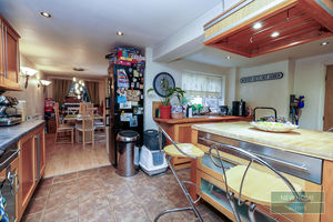 Photo 11- click for photo gallery